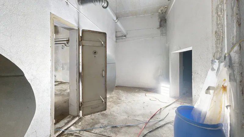 Industrial shell construction with a plant room during 3D capture
