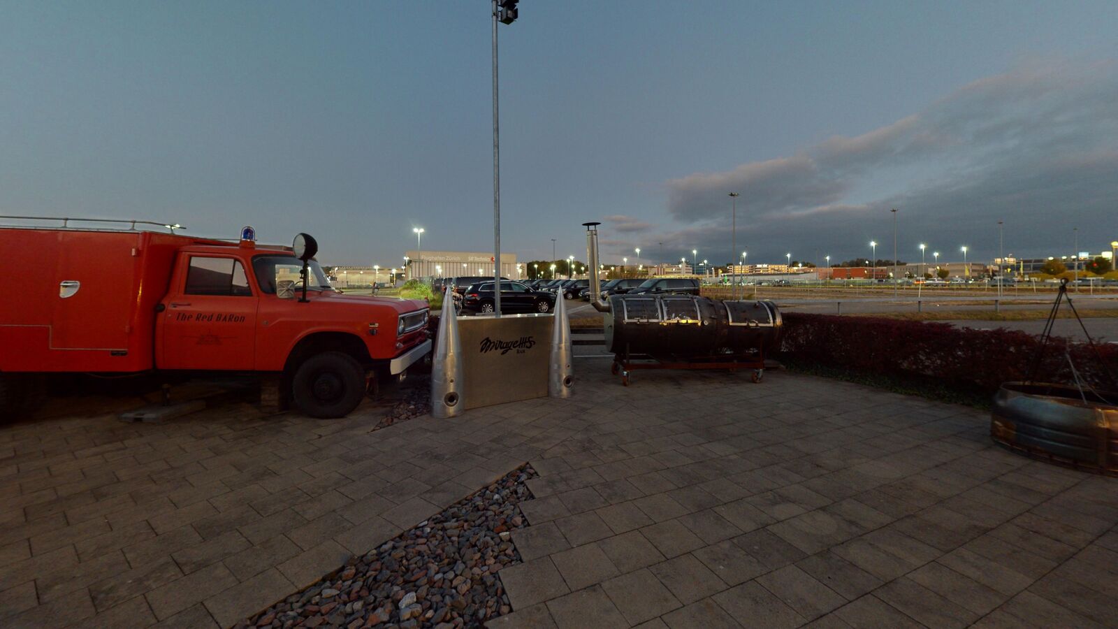 Runway 34 — Eventlocation Runway 34 — Innenansicht