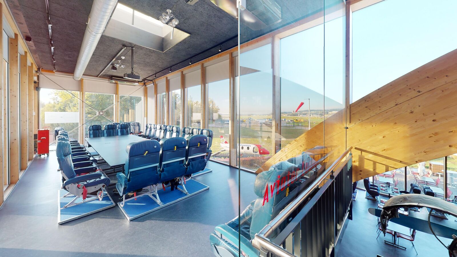 Runway 34 — Eventlocation Runway 34 — Innenansicht