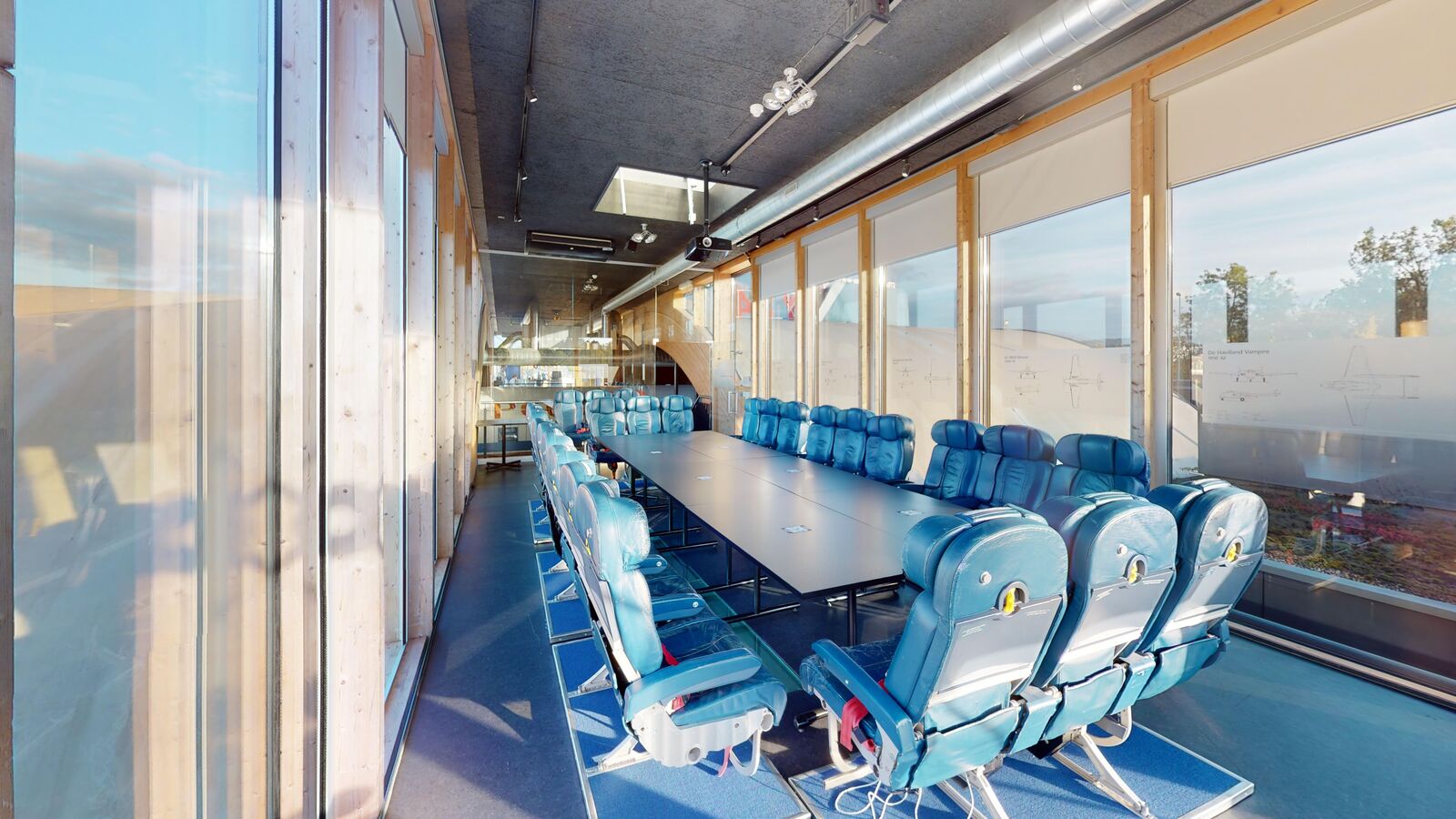 Runway 34 — Eventlocation Runway 34 — Innenansicht